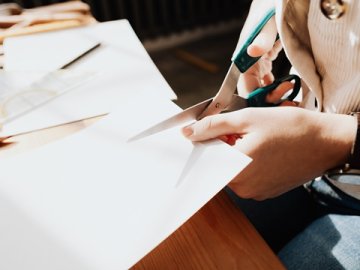 香港公司改名后，商標(biāo)如何同步變更？一招解決名稱不一致問題